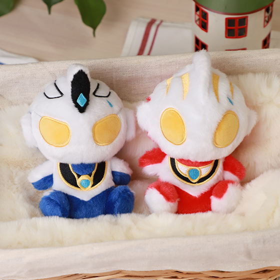 ウルトラマン ガイア ふわふわ お座り ぬいぐるみ ウルトラマンSHOP 限定 M78ウルトラマン ふわふわお座りぬいぐるみ ウルトラマンガイア
