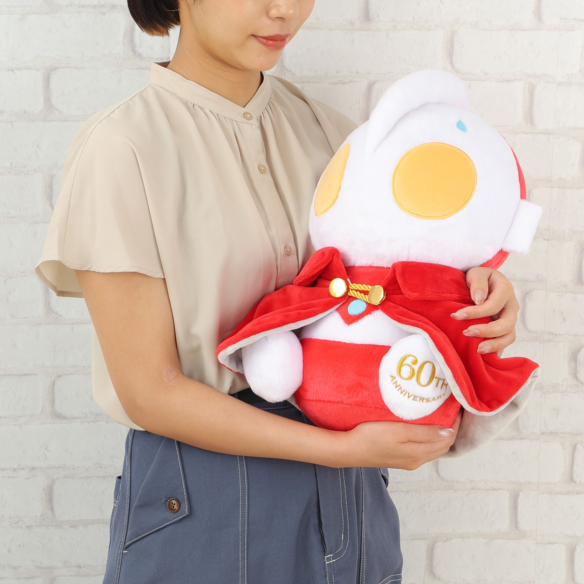 予約商品】 M78ウルトラマン ふわふわ抱っこぬいぐるみ ウルトラマン