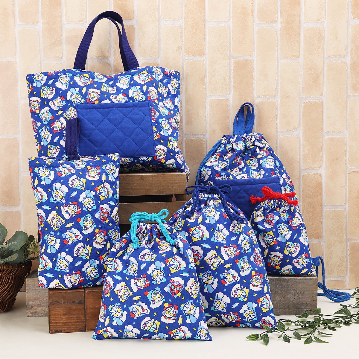 M78ウルトラマン ウルトラの母の手作り風キルトシリーズ シューズ