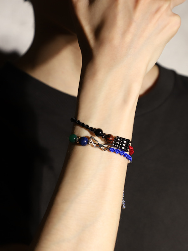 特集 - ストーンブレスレット ダークネス | ULTRAMAN OFFICIAL SHOP